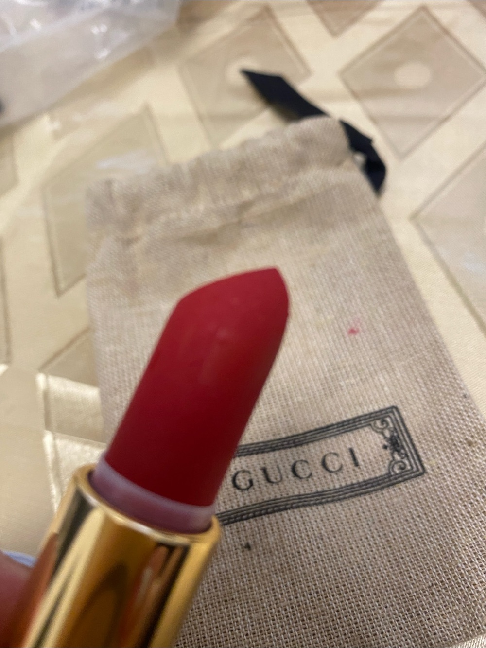 Gucci limited edition colourMatte Lipstick with Soft Pink Box and linen Bag New